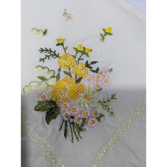 Vintage Embroidered Handkerchief Hanky Yellow Pink White Embroidered Flowers - Picture 3 of 8